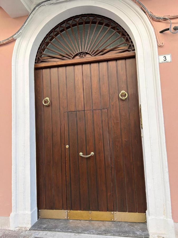 Incantevole Appartamento Al Borgo Monopoli Exterior photo